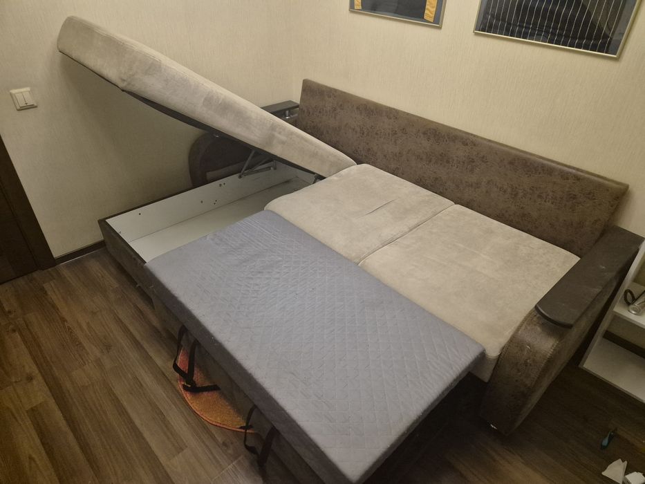Продам диван б/у 225×90