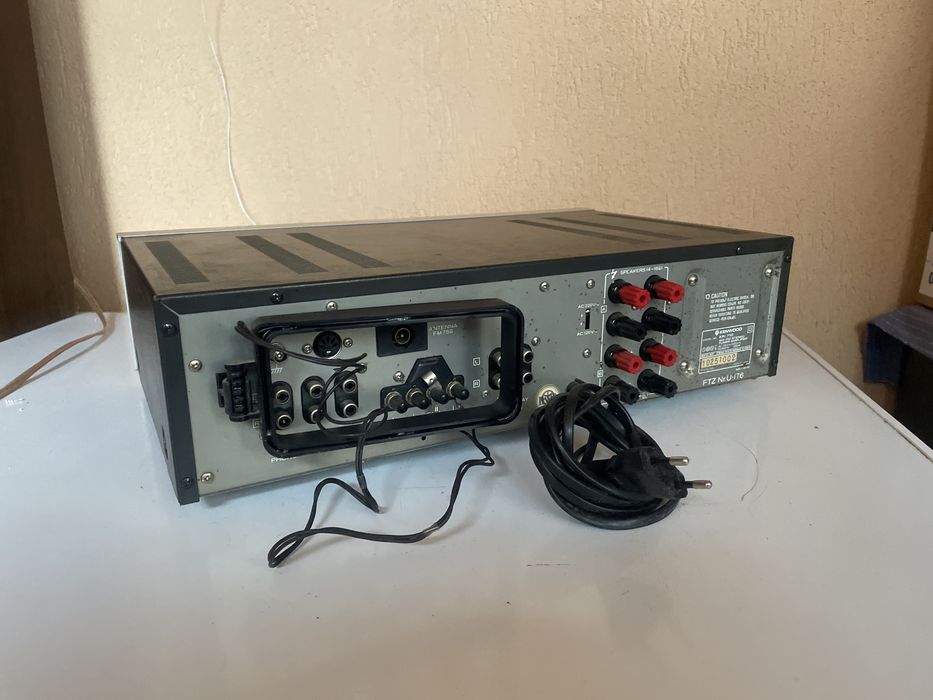 Amplituner Kenwood   KR. 710