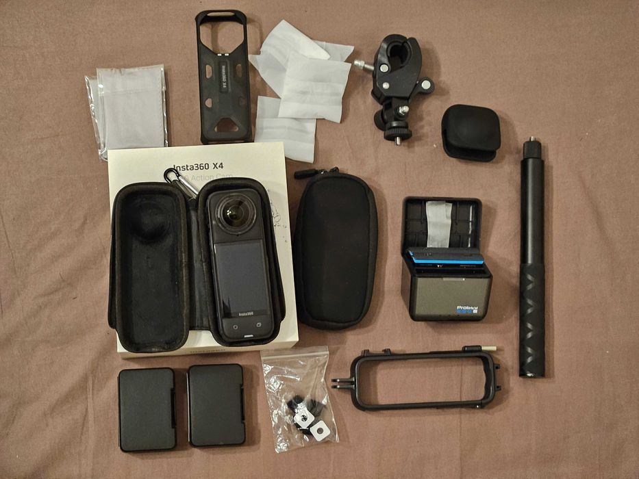 Insta360 X4 + multiple accesorii