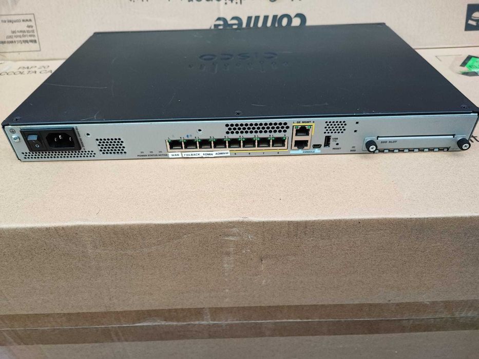 Firewall Cisco ASA 5508-X, cu Firepower Threat Defense  + SSD 128 Gb