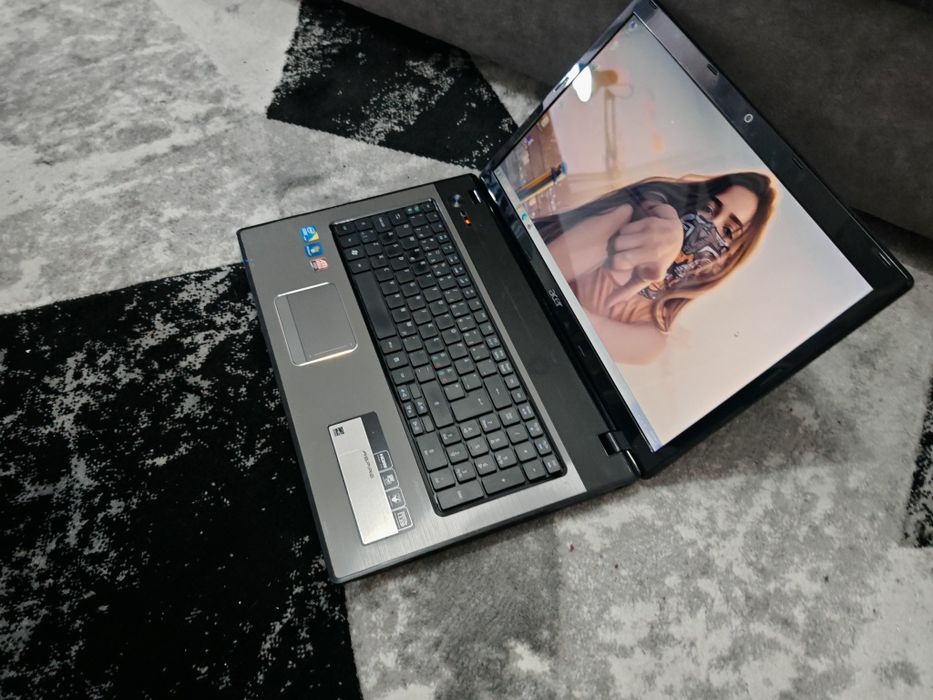 Laptop Acer Aspire i3