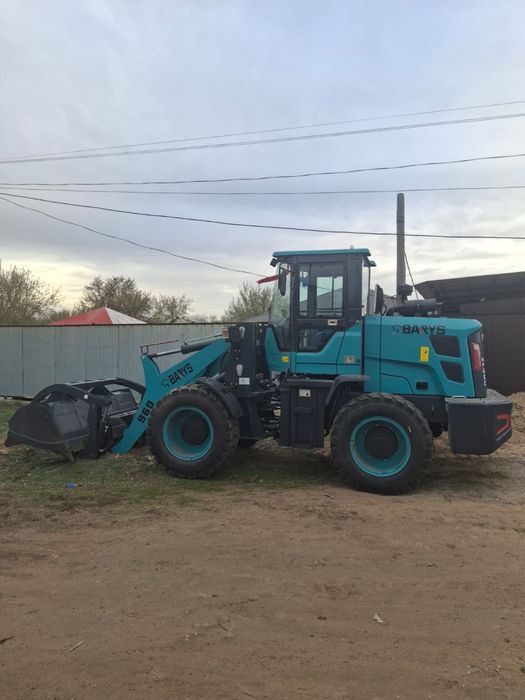 Продам фронтальный погрузчик BARYS 960