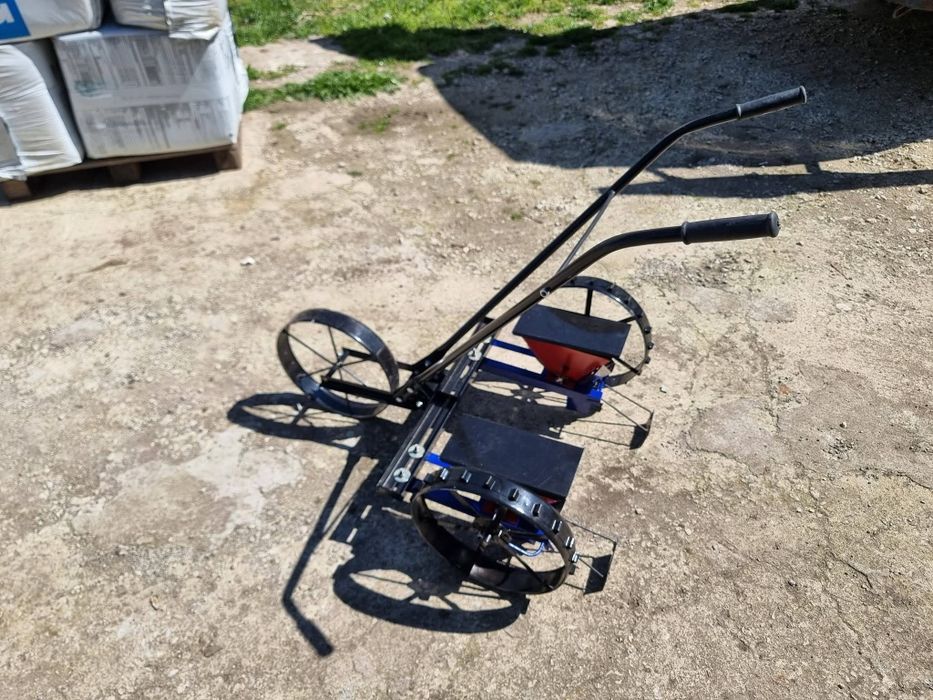 Сеалка  за царевица, лук жито дини грах боб