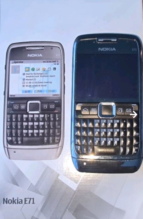 Nokia E71 в комплект с кутия и оригинални зарядно, слушалки и micro SD