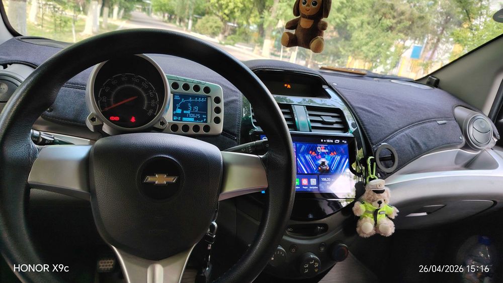 Chevrolet Spark 2015 года
