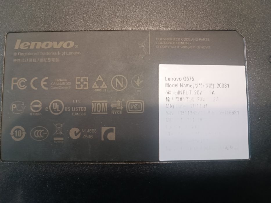 Лаптоп Леново G575