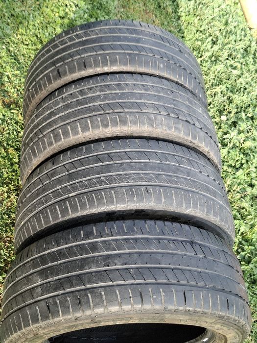 Продам шины R 20