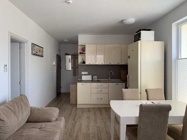 Продава се Двустаен апартамент в Обзор - 65 кв.м за 1693 €/кв.м - Снимка #2