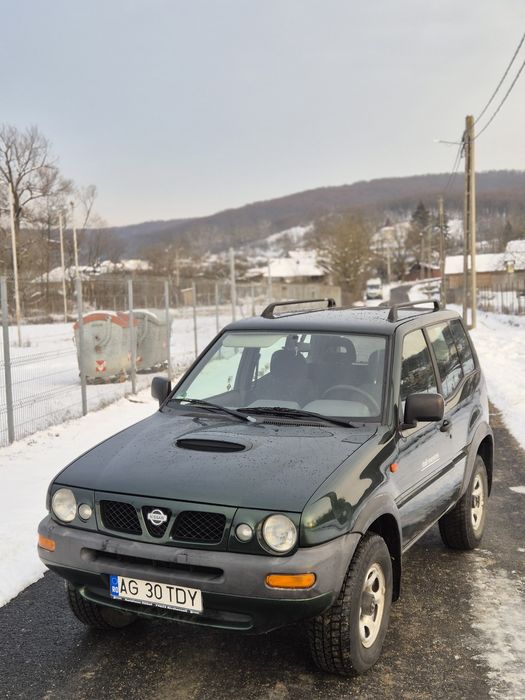 Vând Nissan Terrano II 2.4 Benzină