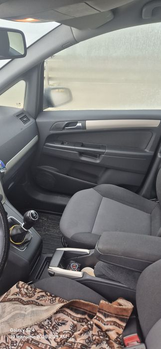 Opel zafira B  1.9 .diesel 150cp faruri bixenon