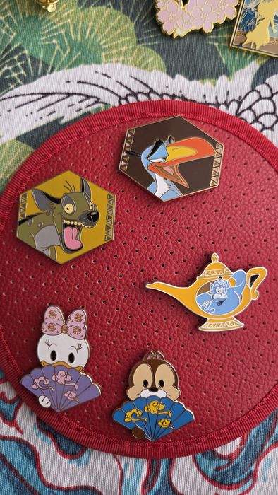 Колекционерска дисни значка (Disney pin)
