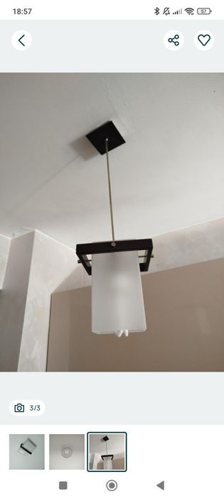 Стилен полилей с дървесен корпус