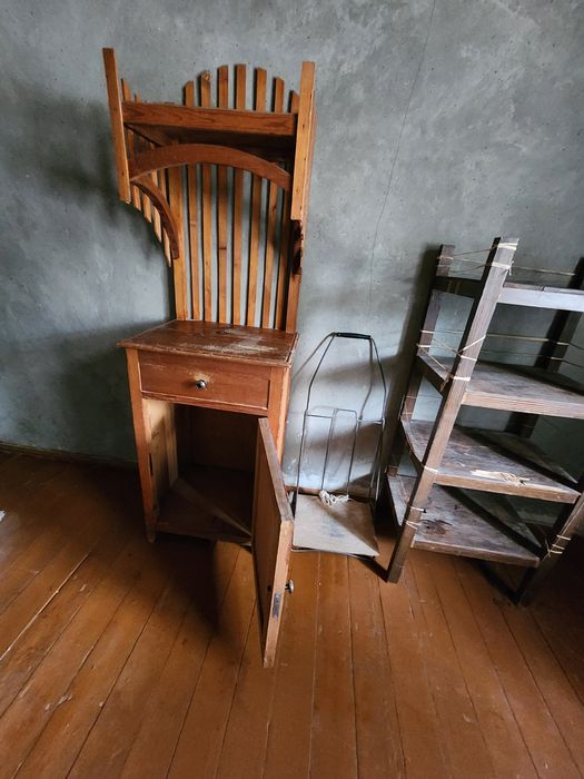 Кровать железная, топчан железный ,шифнеры,этажерки,столы,тумбочкиВсе