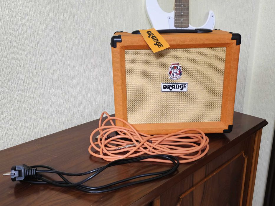 Электра гитара YAMAHA PACIFICA012,  комбик ORANGE Crush 20