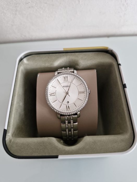 Vând 2 ceasuri Fossil și 1 ceas Festina