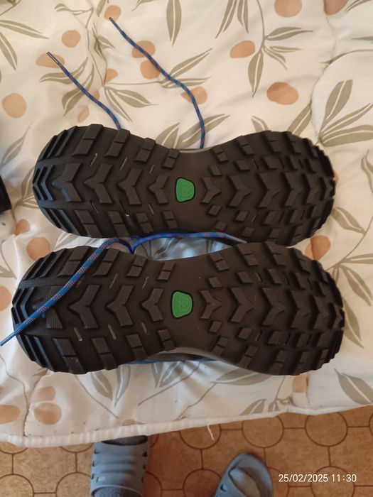 Оригинални мъжки маратонки.