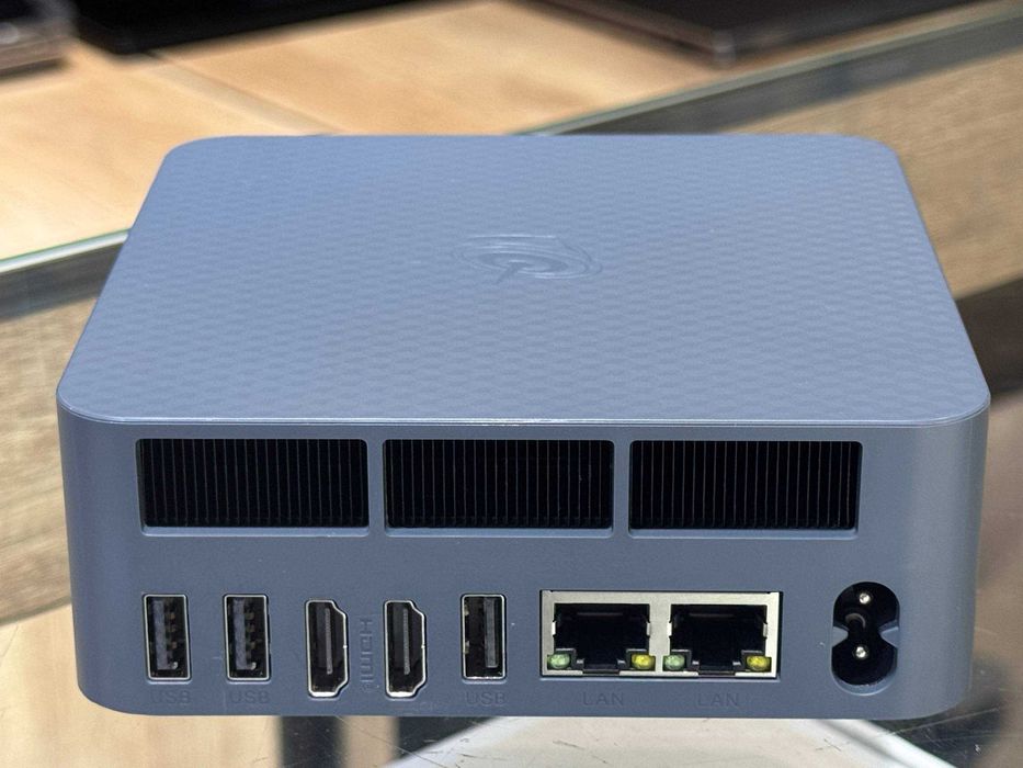 MiNi PC Beeling EQR6 Ryzen 9 6900HX ram24 SSDm2 1TB RadeonGraphics 4Gb