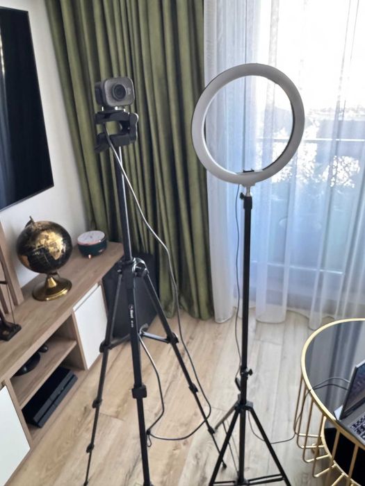 Logitech StreamCam + Trepied + Ring Light
