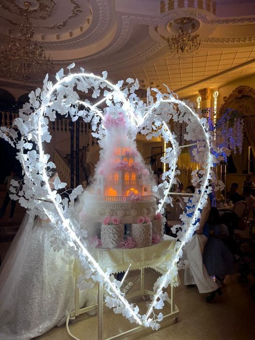 продается муляж торта