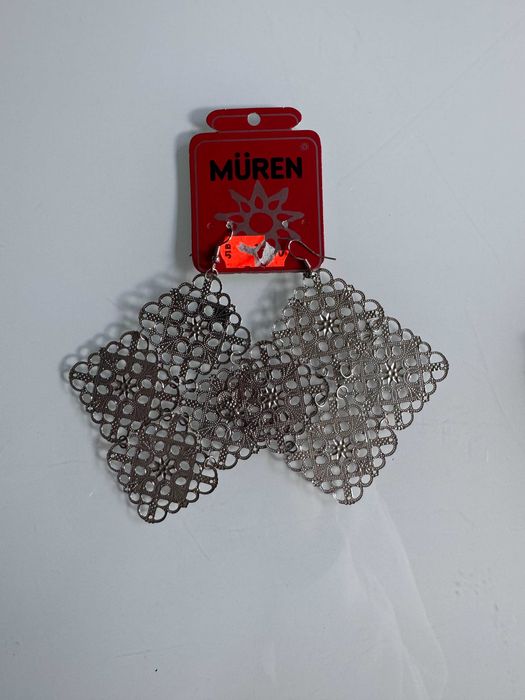 Дамски обеци с орнаменти