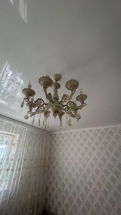 Люстра потолочная