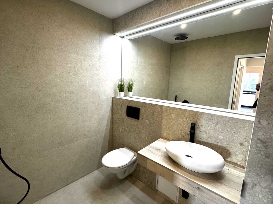 Дава се под наем Тристаен апартамент в София, Гоце Делчев - 75 кв.м за 329900 € - Снимка #7