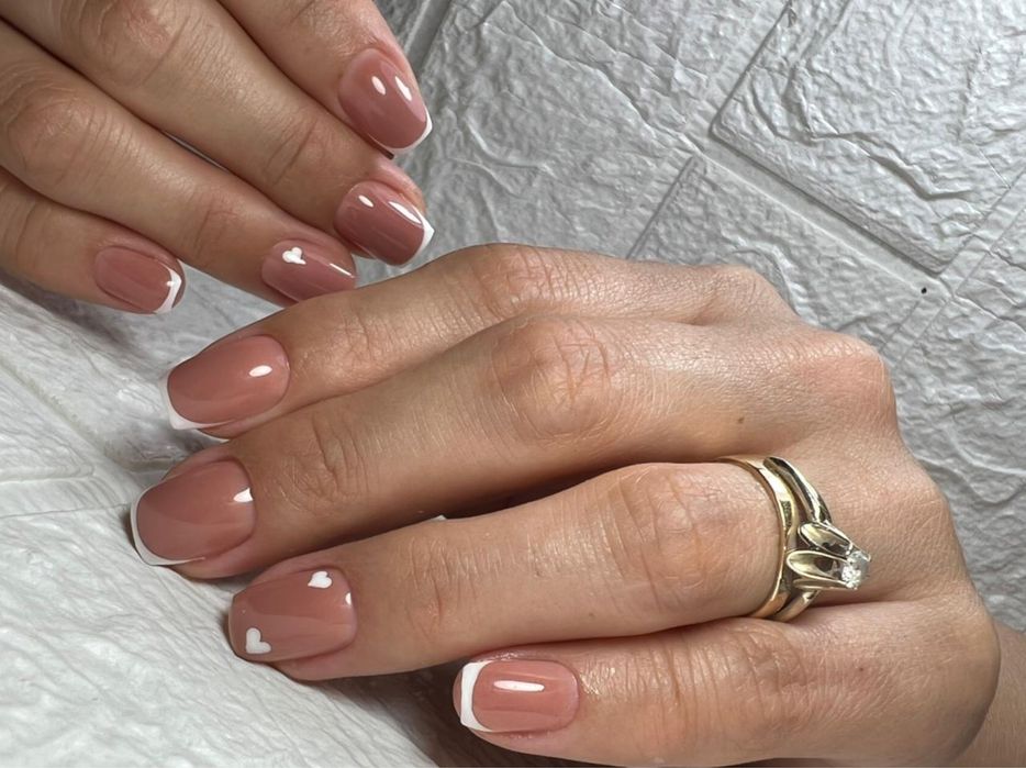 Маникюр педикюр бикини