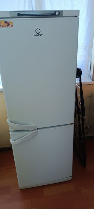 Продается холодильник