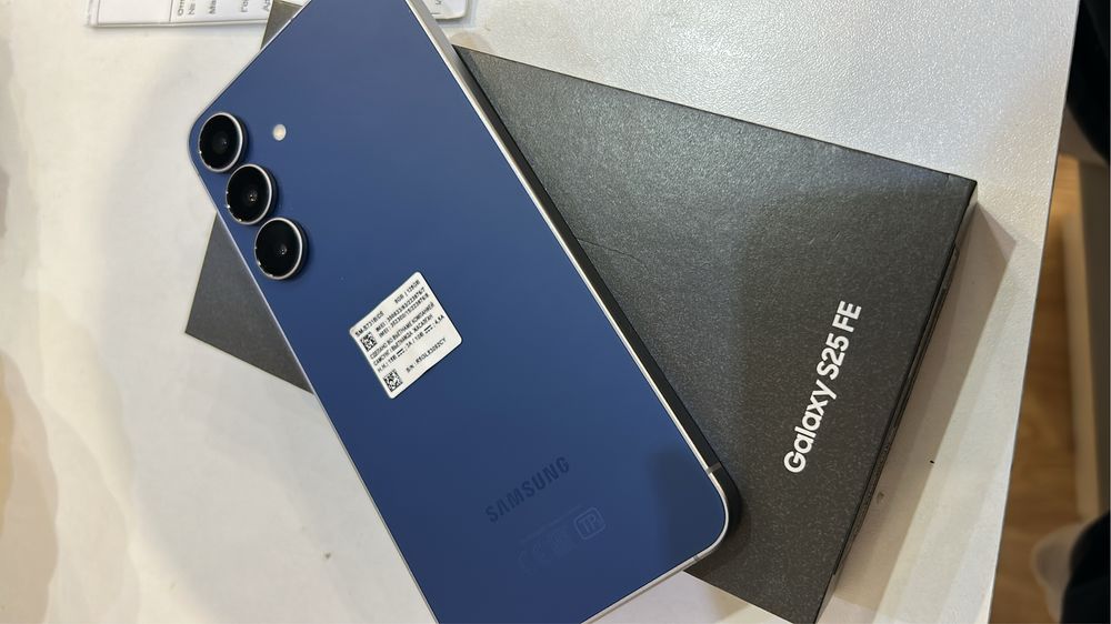 Samsung Galaxy S25 FE 128 ГБ