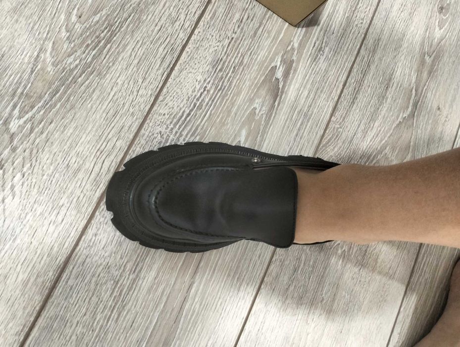 Продам женские лоферы