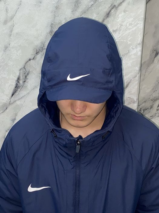 Продам Nike пуховик