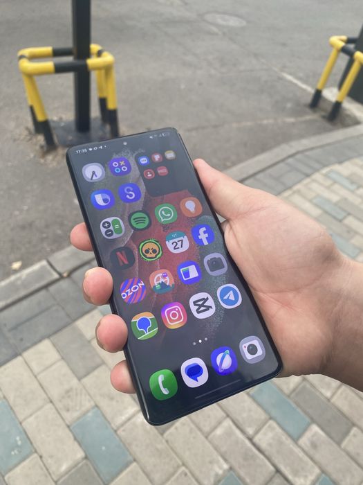 Продам Samsung s21 ultra