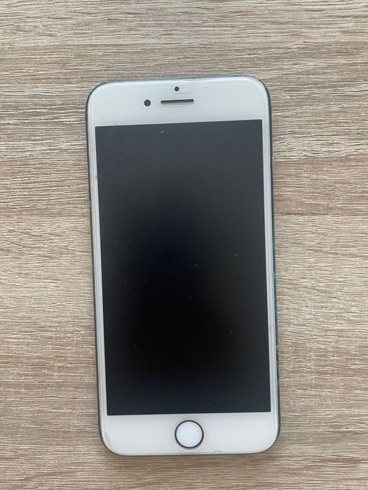 Продам айфон 7 32 Gb