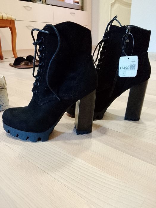 Продам ботильоны