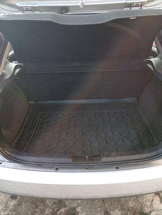 Autoturism de vanzare sau schimb cu gpl