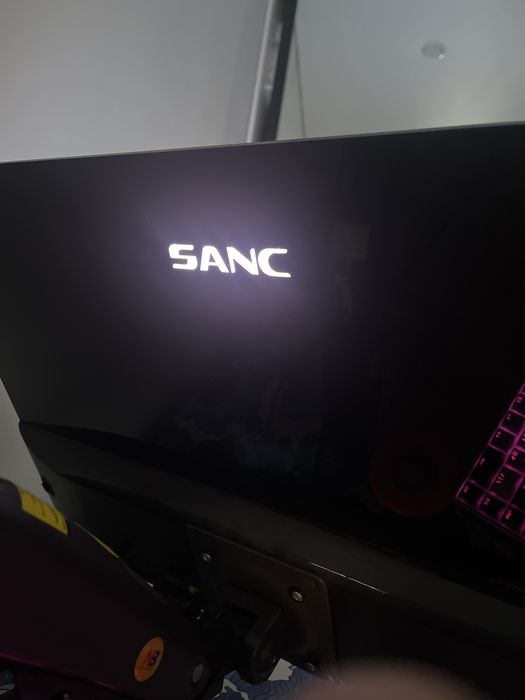 Продам монитор sanc