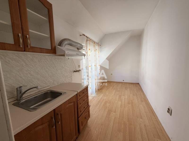 Ексклузивен двустаен обзаведен апартамент за продажба, район Възраждан