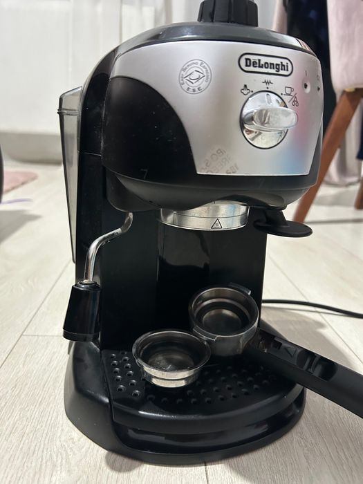 Vand expressor cafea DeLonghi