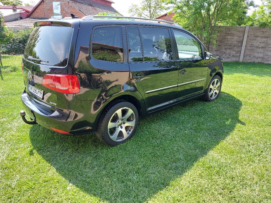 VOLKSWAGEN Touran 2011 — imagine 3
