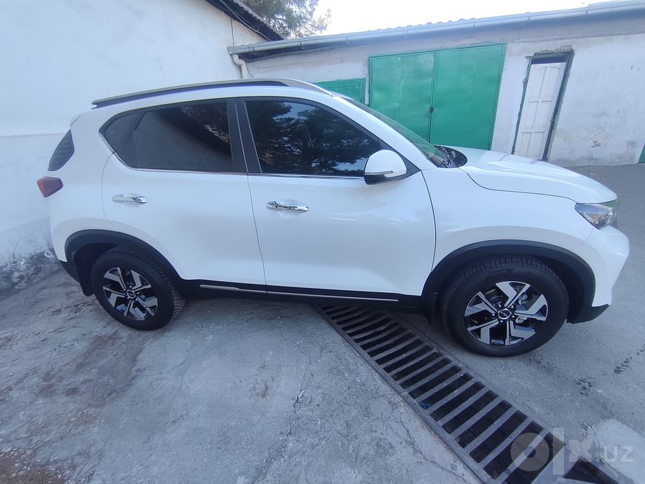 Продам автомобиль Киа sonet 3 позициия