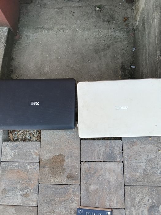 Laptop uri pentru piese