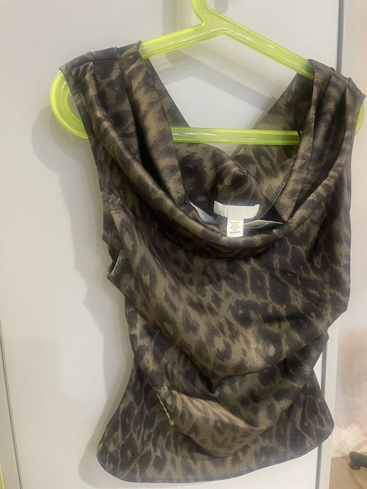 Нов топ H&M XS, голи рамене