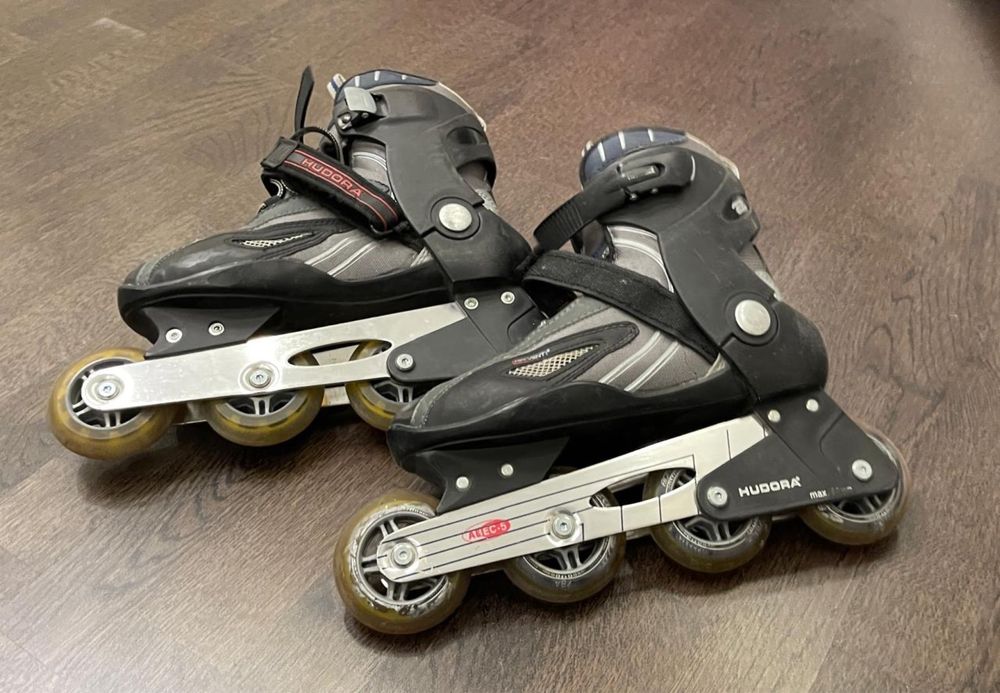 Продам роликовые коньки Hudora