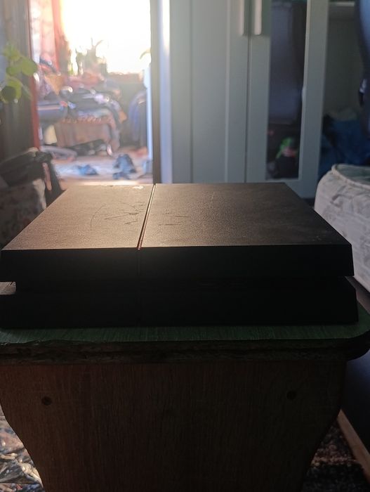 Playstation 4 slim