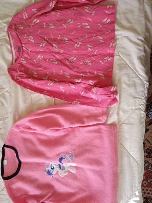 Продавам детски блузки за момиче,носени, запазени