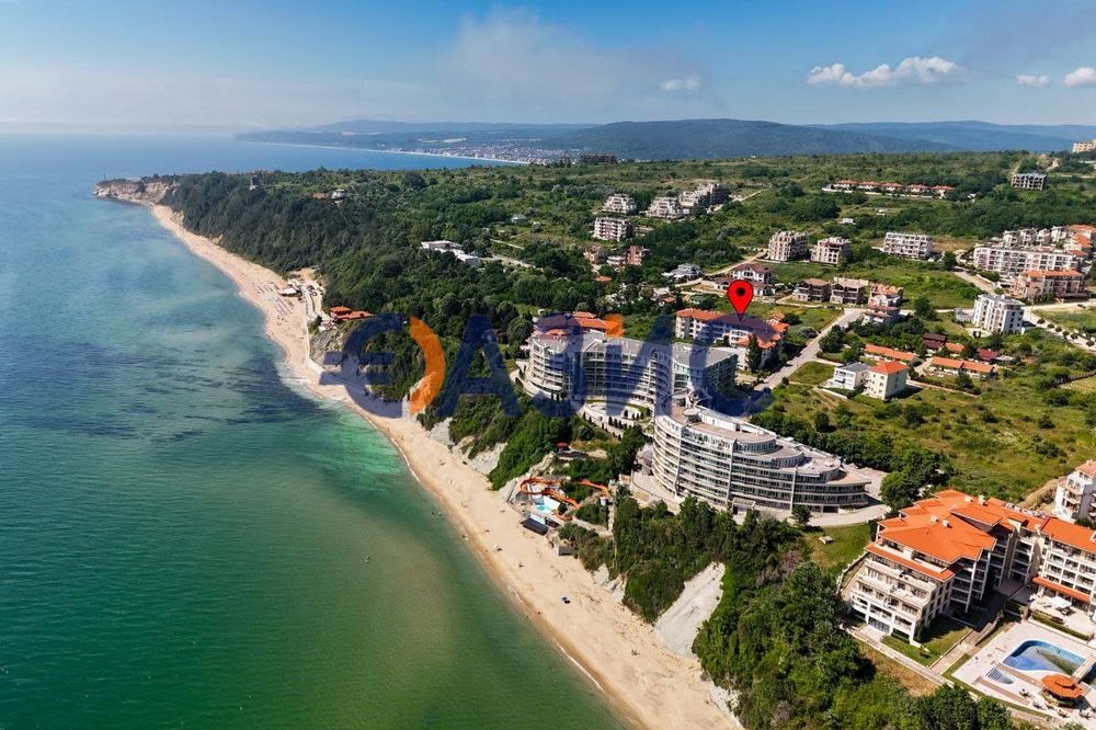 Продава се Тристаен апартамент в Бяла - 92 кв.м за 739 €/кв.м - Снимка #1