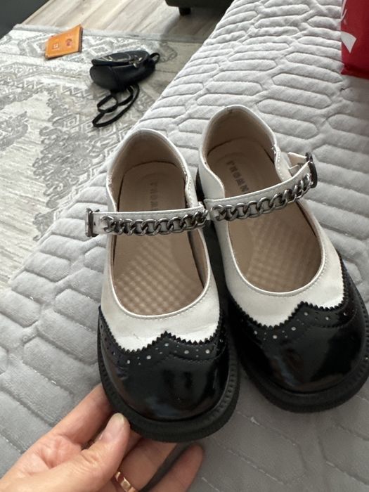 Босоножки на девочку