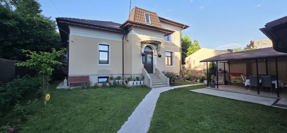 Casa de vânzare - Proprietar - zona  centrală