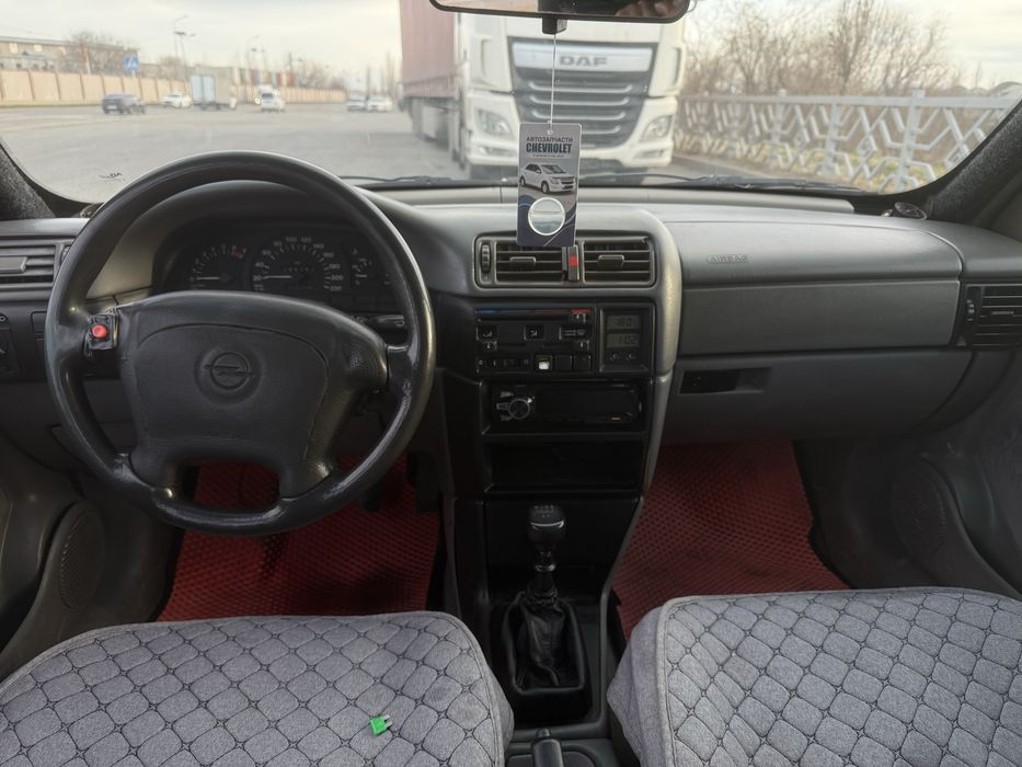 Опель вектра ааа