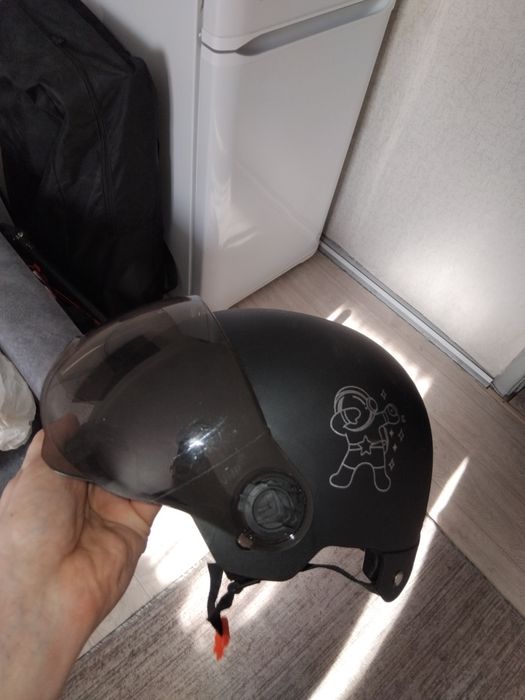Продам шлем новый